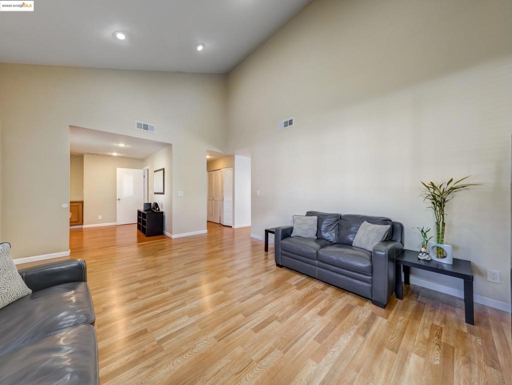 TURTLE CREEK - Residential