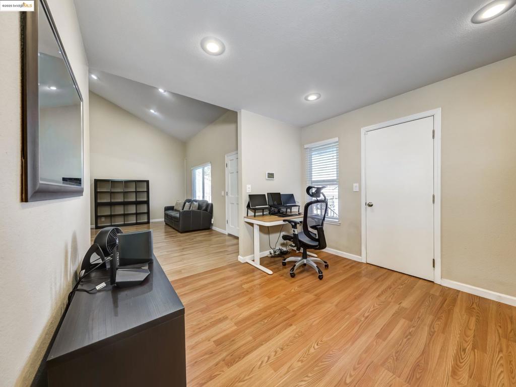 TURTLE CREEK - Residential