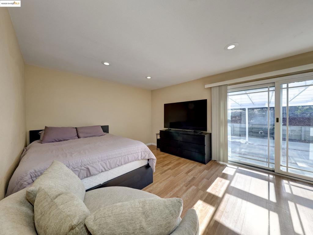 TURTLE CREEK - Residential