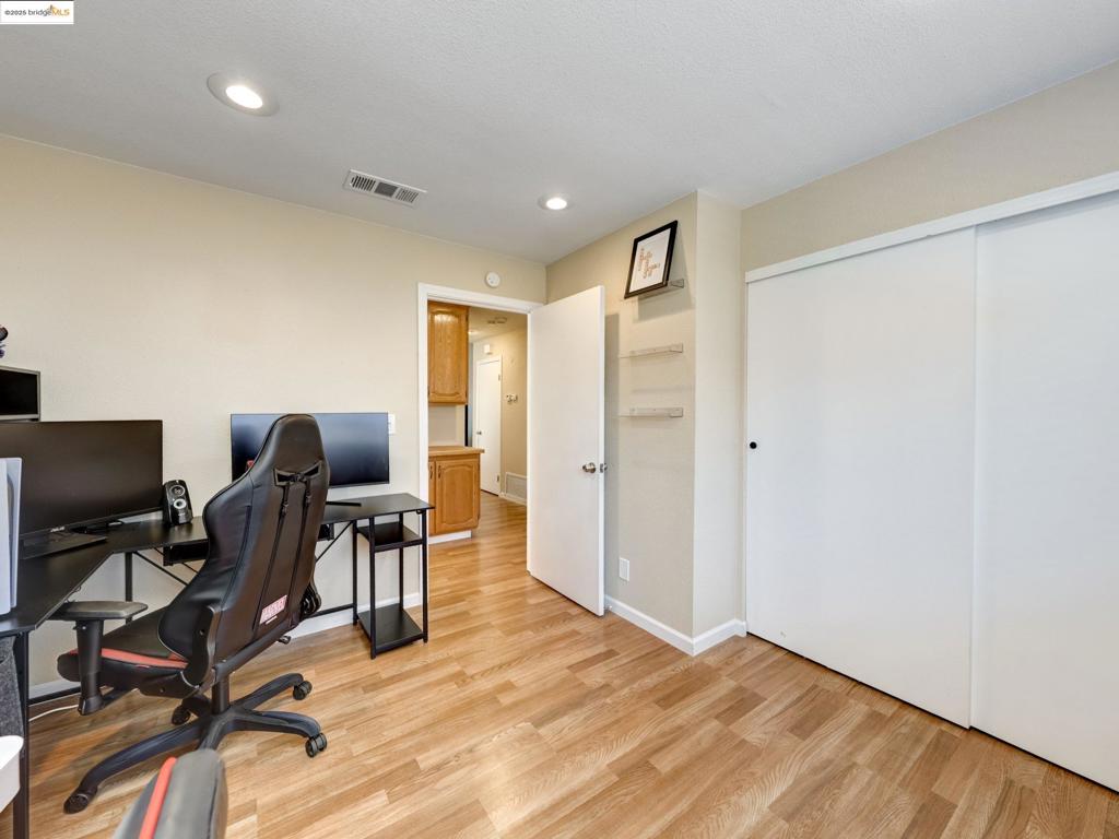TURTLE CREEK - Residential