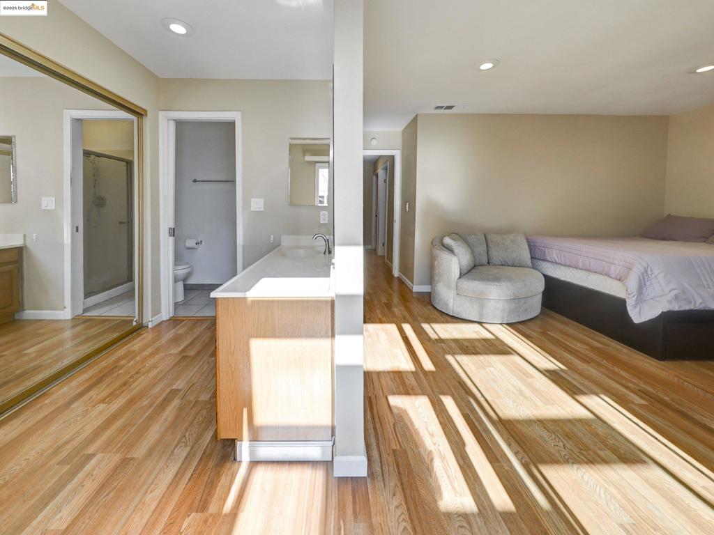 TURTLE CREEK - Residential