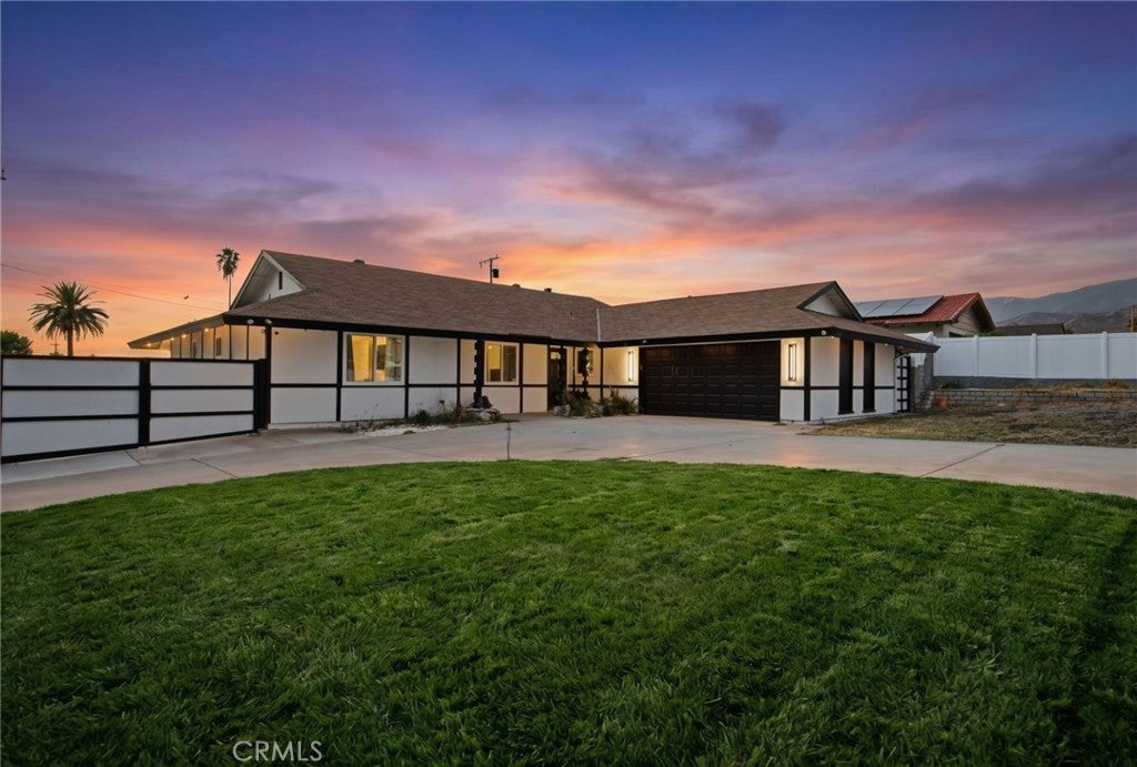 Properties 1 6348 Orange Knoll