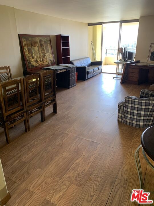 4265 Marina City Drive 407