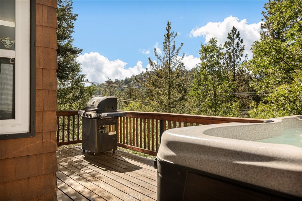 807 Grass Valley