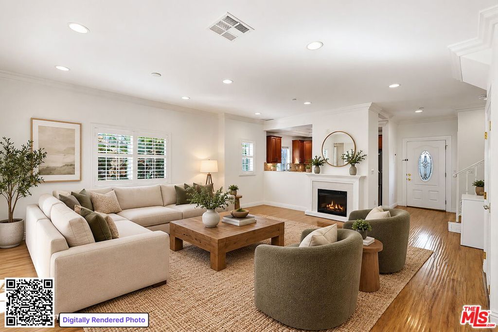 338 W Milford Street 106