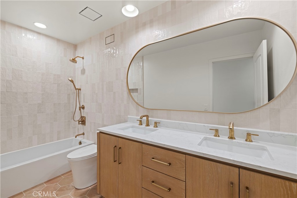 Shadow Oaks (318) - Residential Lease