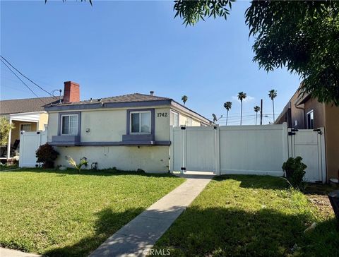 Photo of 1742 N Marine Ave, Wilmington, CA 90744 (MLS # DW26079699)