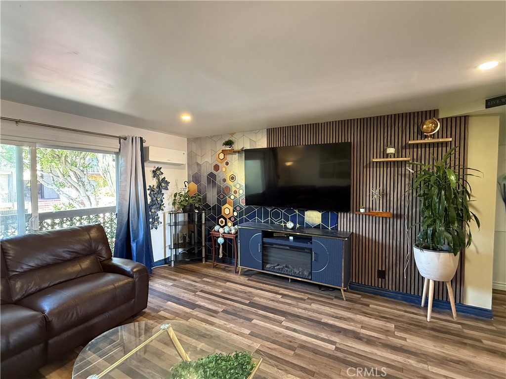 730 N Eucalyptus 1