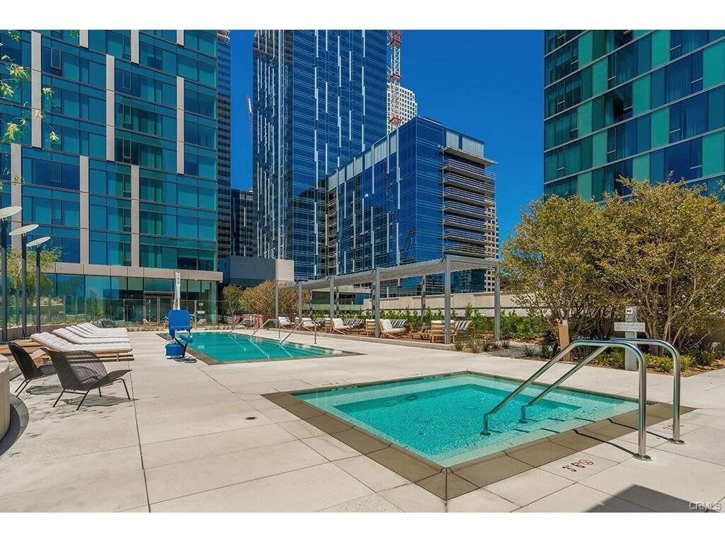 889 Francisco Street 3608