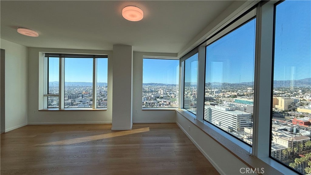 889 Francisco Street 3608