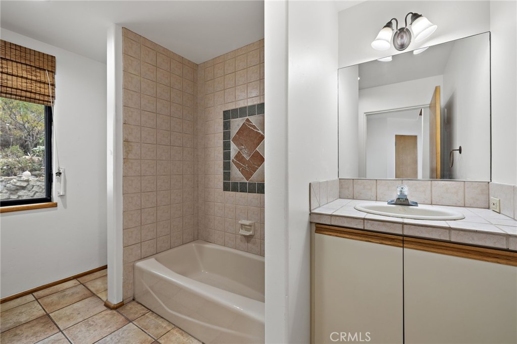 Woods Cove (WC) - Residential Lease