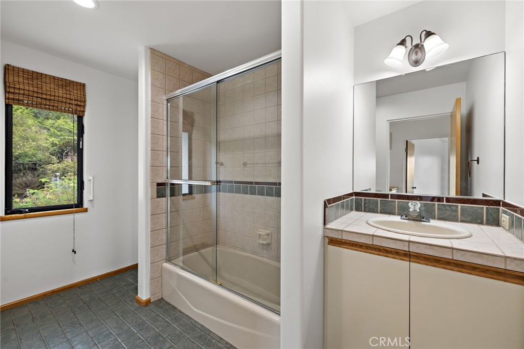 Woods Cove (WC) - Residential Lease