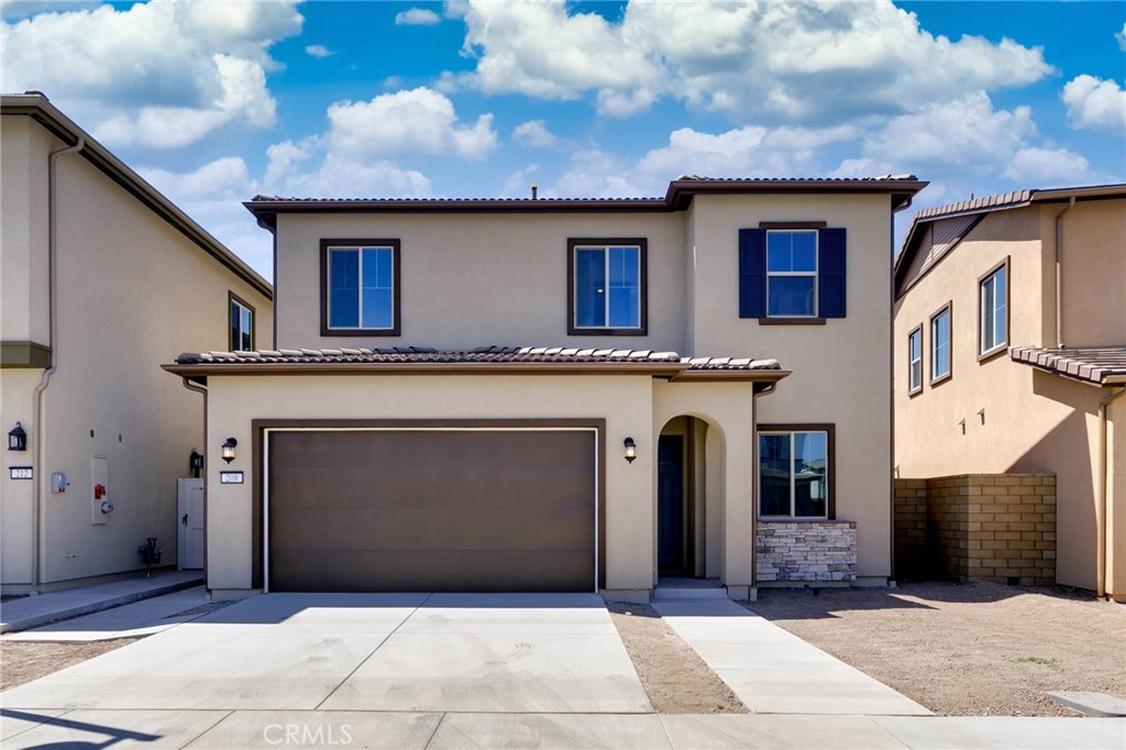 Brand new detached single family home with 4 bedrooms and 3 full bathrooms. This home has great natural lights all day long and just 2 mins walking to the upcoming Canopy retail Center in Winter 2026. Desired Irvine Unified School District in the Great Park Neighborhood. Must See!!!