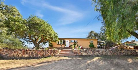 Photo of 497 Mountain View Rd Rd, El Cajon, CA 92021 (MLS # 250045444SD)