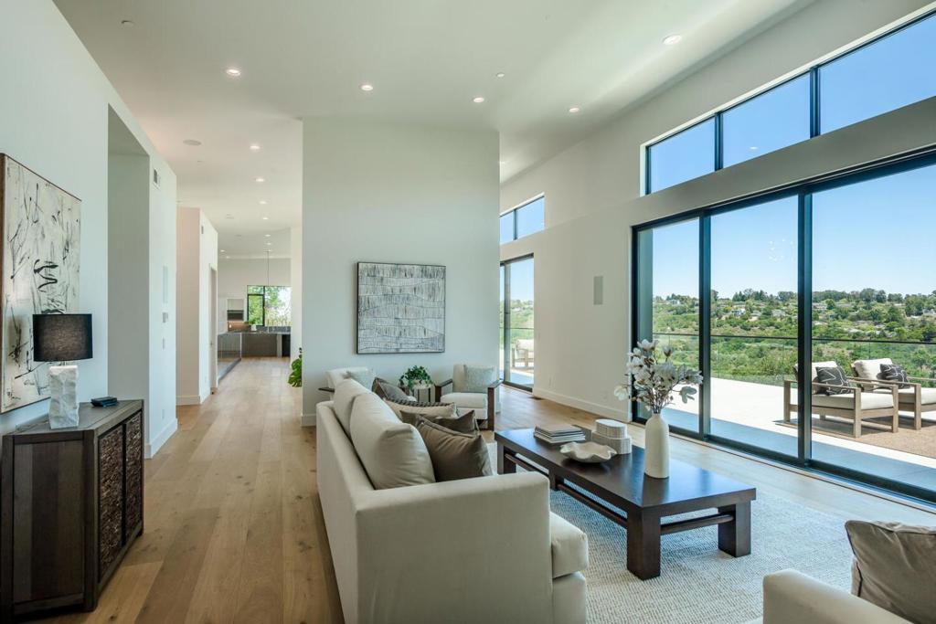 45 Calaveras Court