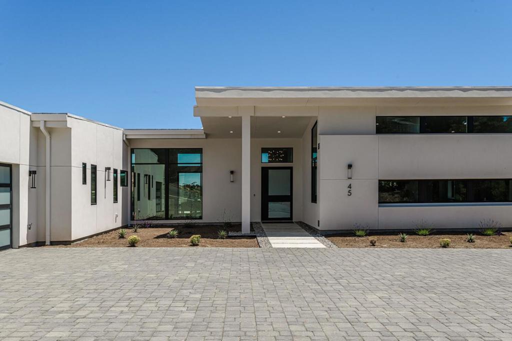 45 Calaveras Court