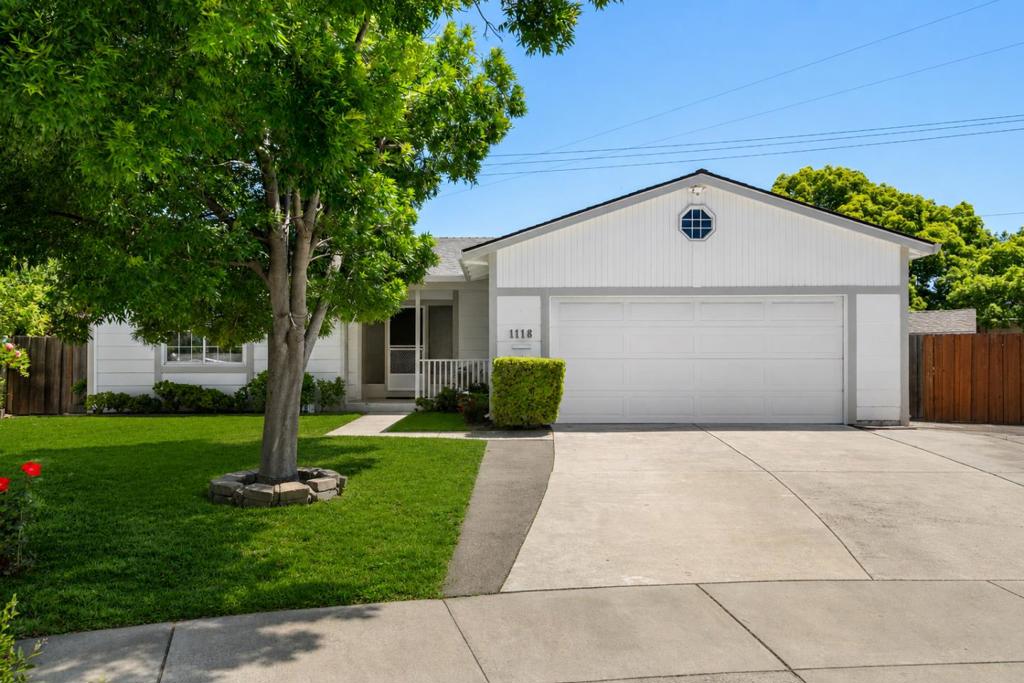 1116 Oakbluff Court