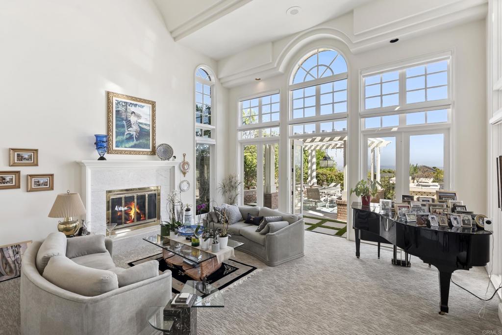6815 La Jolla Scenic Drive