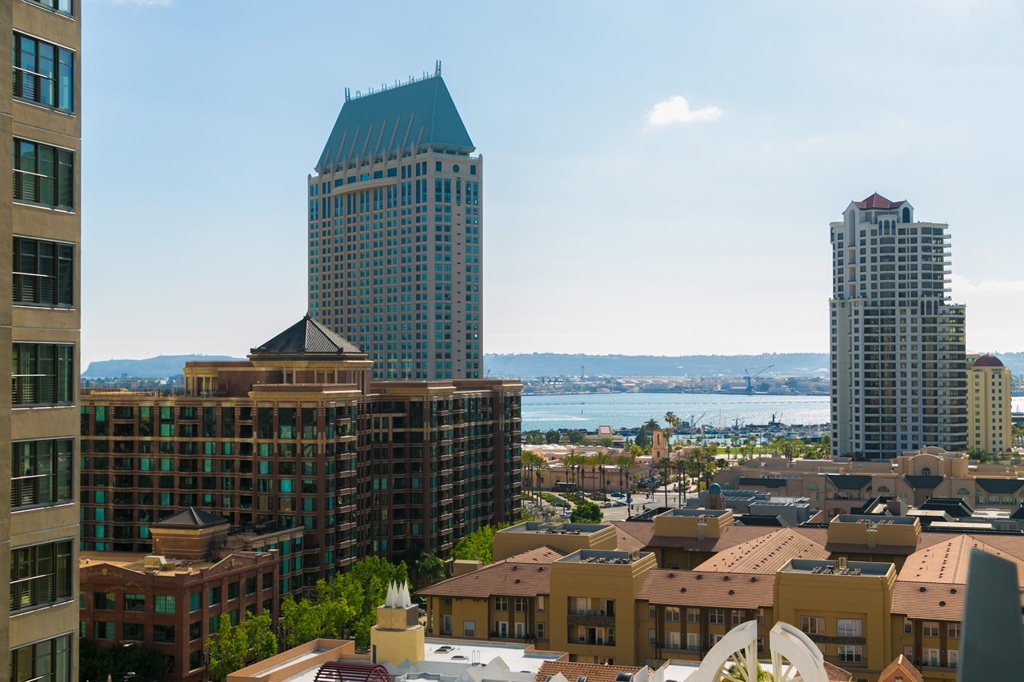 Enjoy panoramic views from this 2 bedroom 2 bath condo at Renaissance in downtown San Diego's Marina District! The bedrooms are split and master is huge with a separate tub and shower. Views to Point Loma, Coronado Bridge, and Petco Park. Incredible location with Ralphs, Jimbo's, and Horton Plaza right across the street. A walker's paradise! But wait. There's more! 2 parking spaces & large adjacent storage unit on street level of secure garage next to bike storage and mailroom. Renaissance has it all! Neighborhoods: Marina District Complex Features: ,,,,,,,, Equipment: Dryer,Fire Sprinklers,Garage Door Opener,Pool/Spa/Equipment, Range/Oven, Washer Other Fees: 0 Sewer: Sewer Connected Topography: LL
