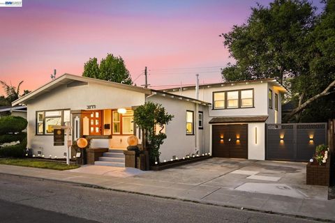 Photo of 3277 Sterling Ave Ave, Alameda, CA 94501 (MLS # 41131206)