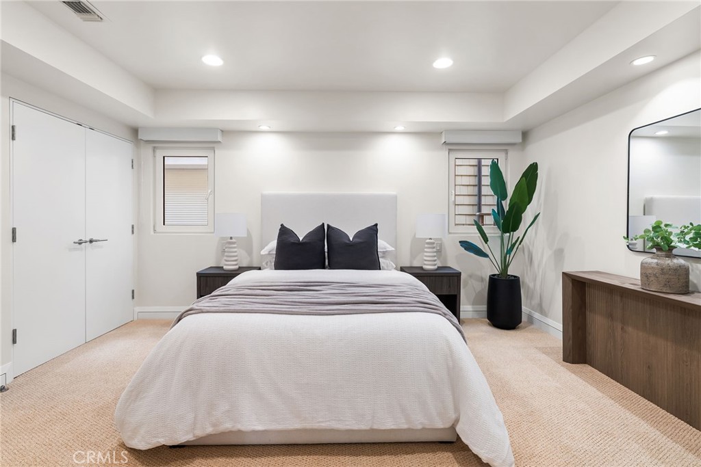 Balboa Peninsula Point (BLPP) - Residential Lease