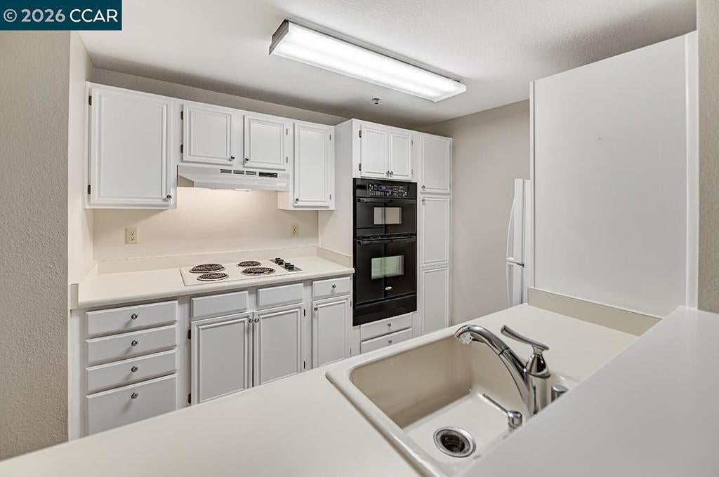1840 Tice Creek Dr 2117