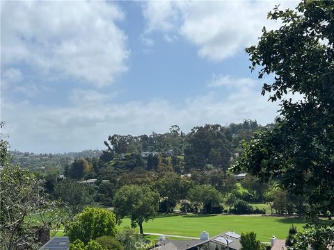 Photo of 30902 Clubhouse Drive Dr, Laguna Niguel, CA 92677 (MLS # OC25222108)