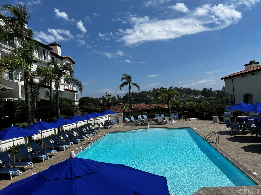 La Vista (LVIS) - Residential