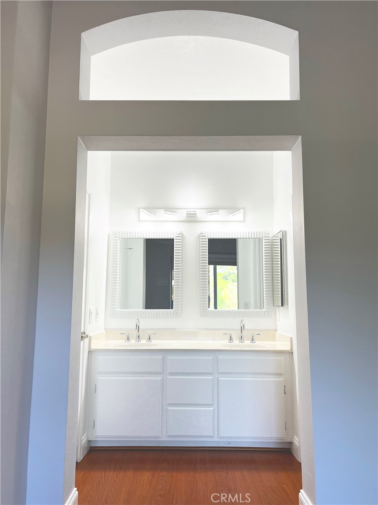 La Vista (LVIS) - Residential