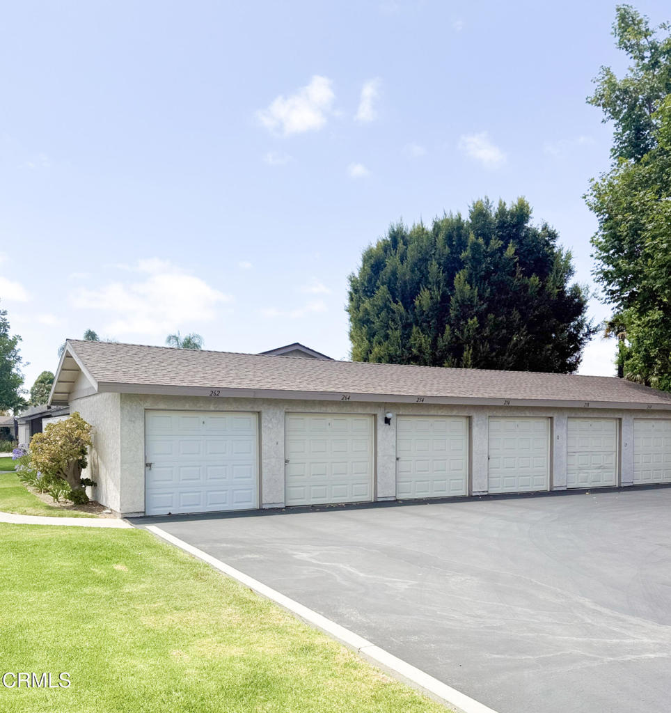 262 W Vineyard Avenue