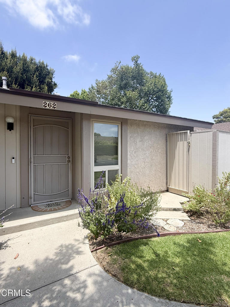262 W Vineyard Avenue