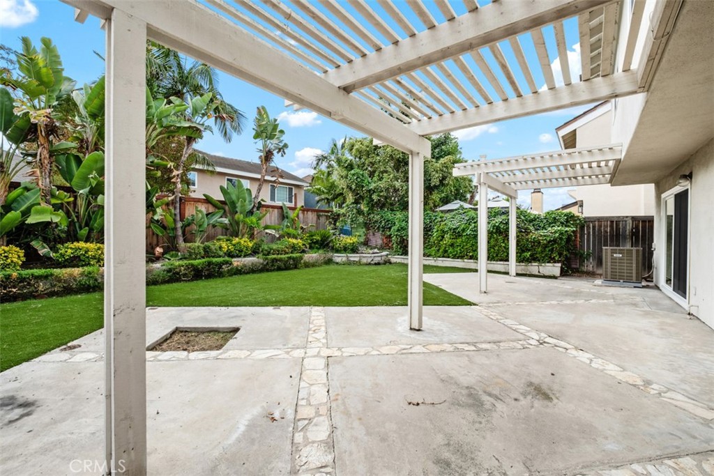 Shadow Run (SH) - Residential Lease