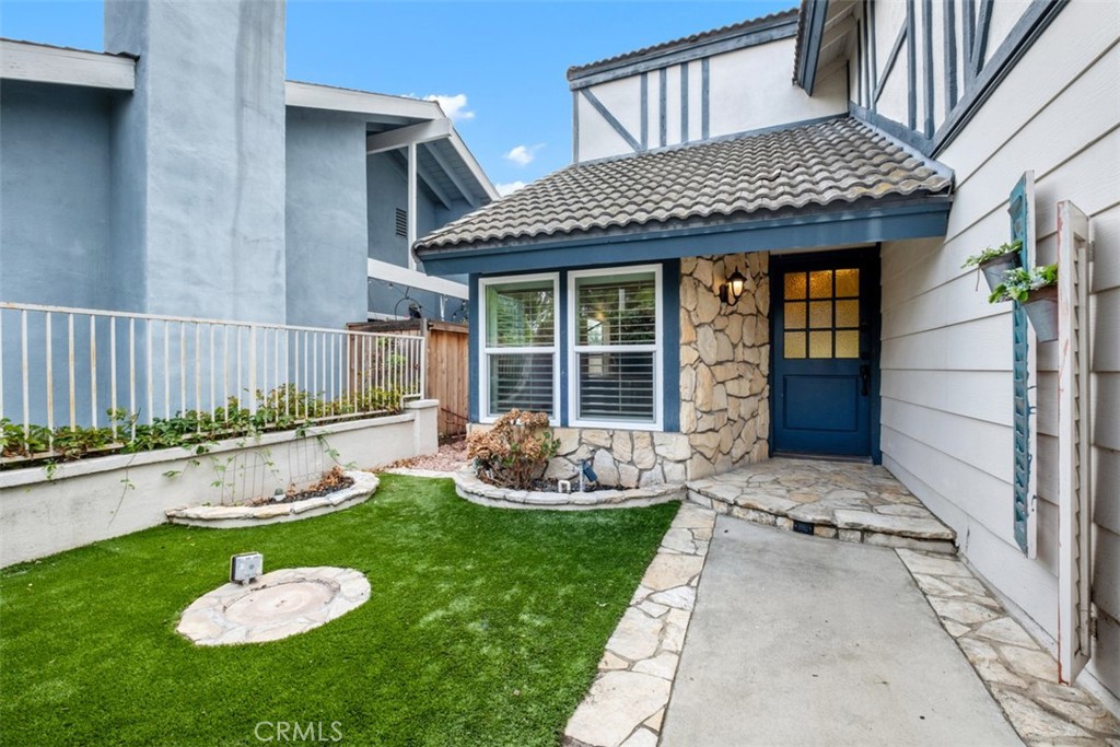 Shadow Run (SH) - Residential Lease