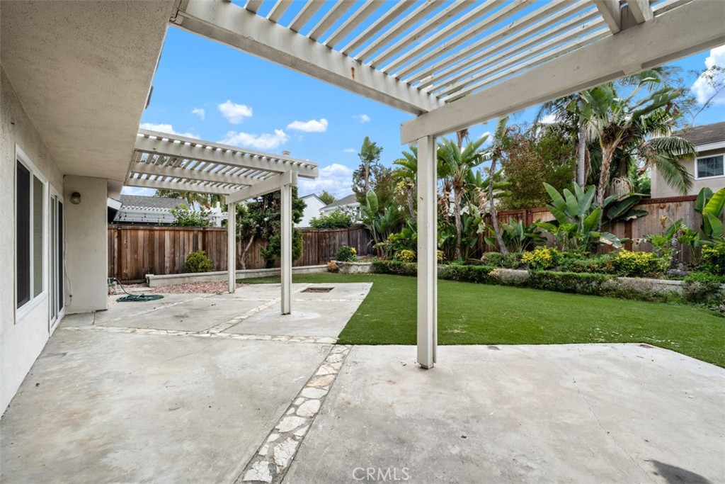 Shadow Run (SH) - Residential Lease