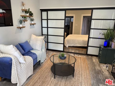 Photo of 5915 Lexington Avenue, Los Angeles, CA 90038 (MLS # 26666095)