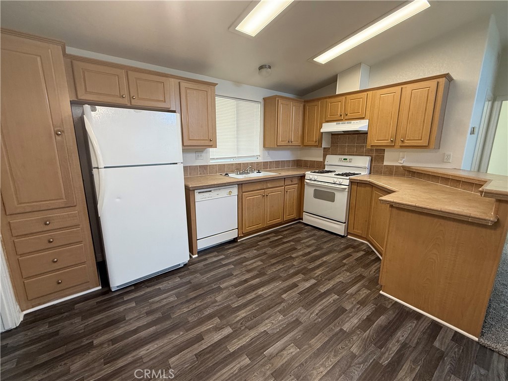 25526 Redlands Boulevard 100