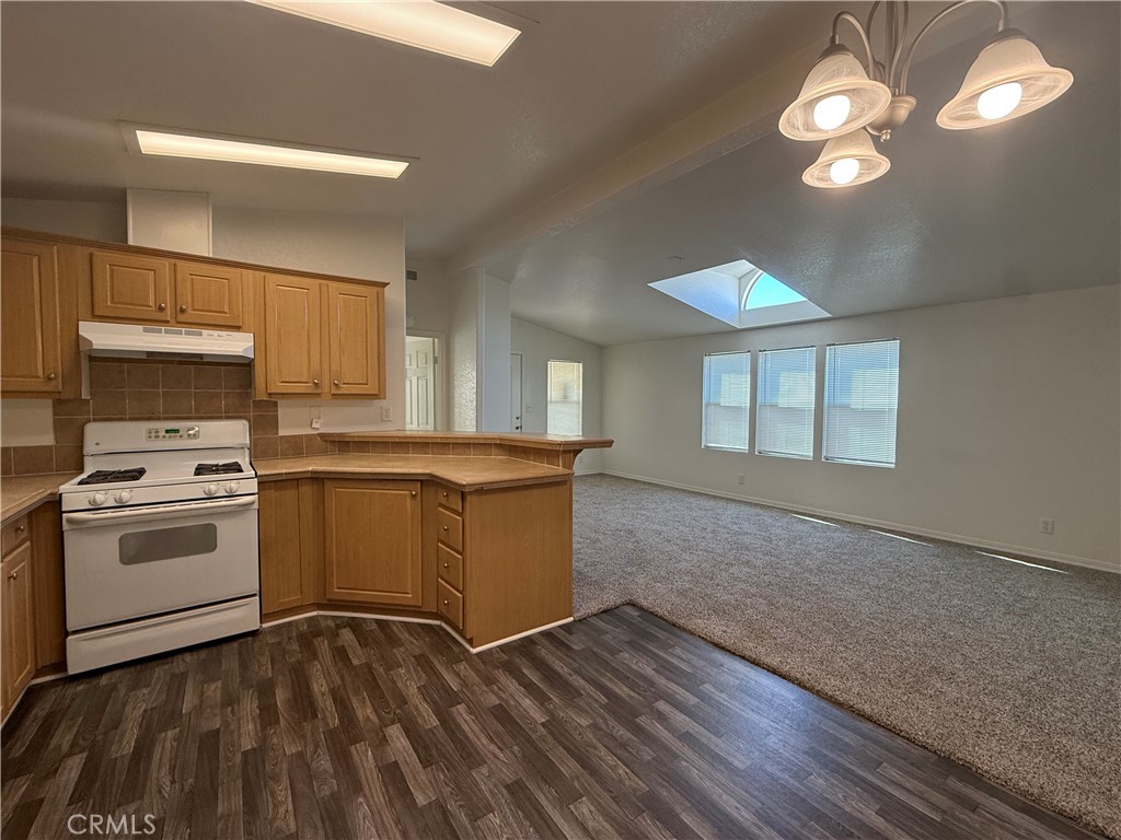 25526 Redlands Boulevard 100