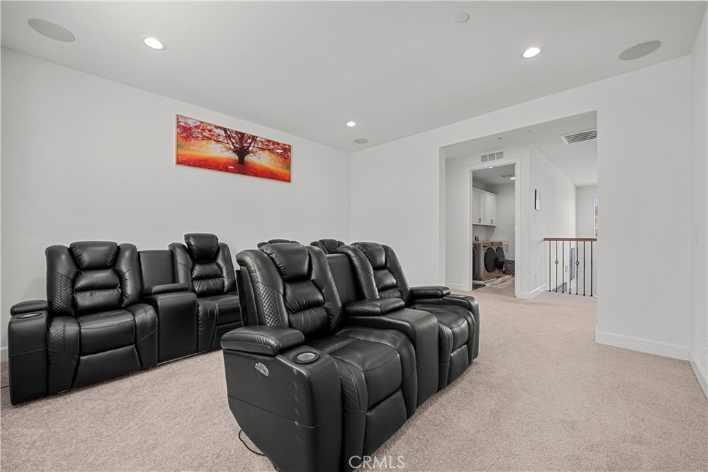 8327 N Mariposa Court