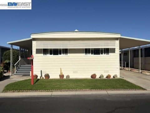 Photo of 477 Santa Monica, San Leandro, CA 94577 (MLS # 41151484)