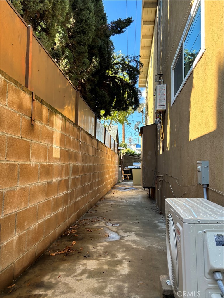 1830 E Villa Street