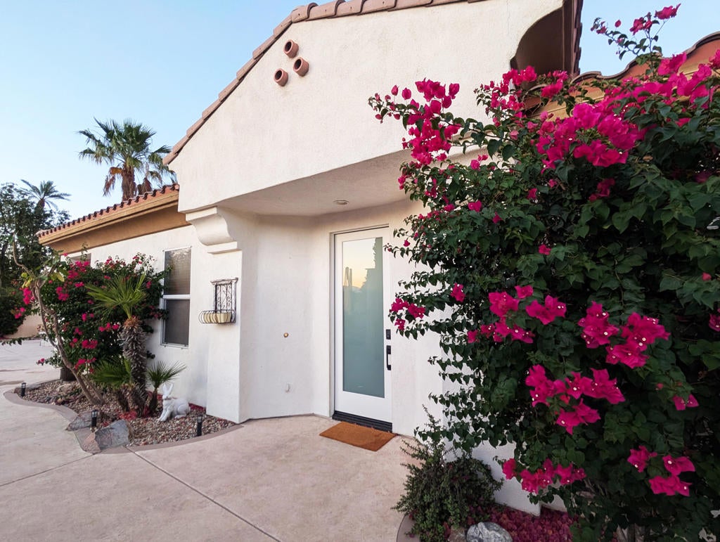 102 Mission Lake Way