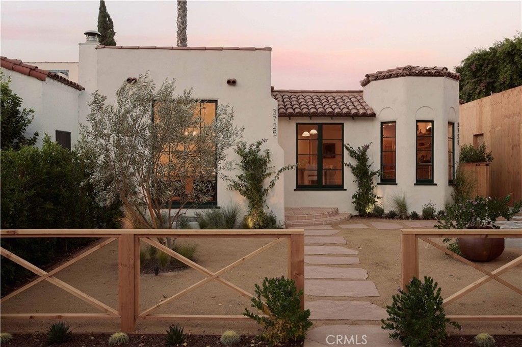Photo of 3725 Glenfeliz Boulevard, Los Angeles, CA 90039 (MLS # PW25219613)