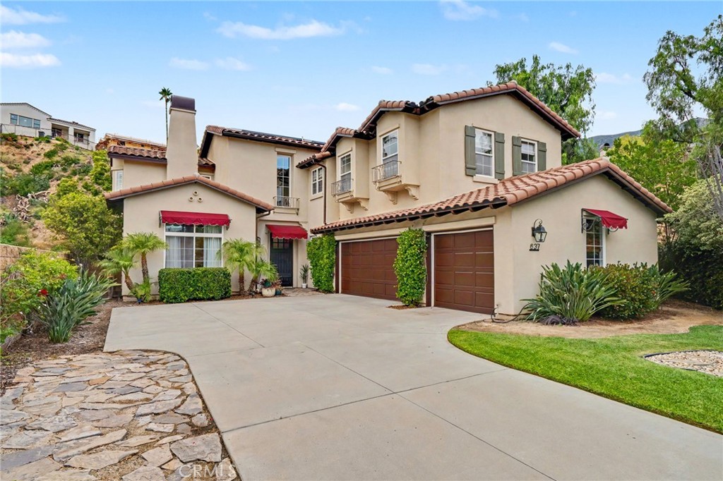 637 Chaparral Court
