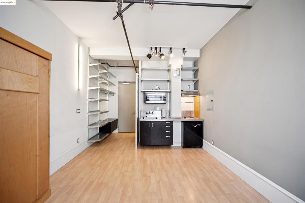 Properties 3 83 McAllister St 402