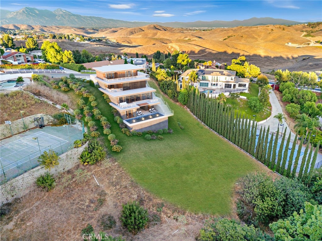2182 Indian Creek