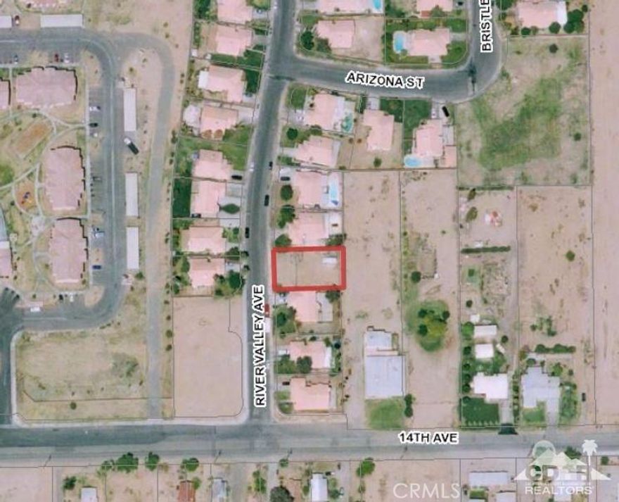 Vacant lot in an established neighborhood ready to build.  Come build your dream home today.  We have a builder to help you out if you need it.  City has currently waived impact fees so it is cheaper than ever to build today.  Come take a look!!!