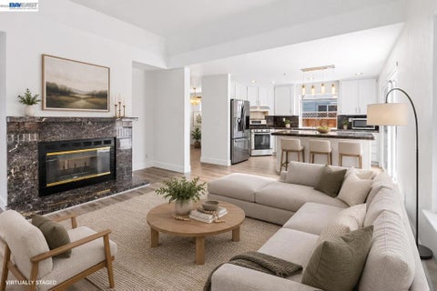 Photo of 1059 Bellflower St ST, Livermore, CA 94551 (MLS # 41143136)