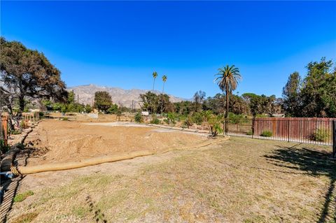 Photo of 95 E Calaveras Street, Altadena, CA 91001 (MLS # PF25111011) Photo of 95 E Calaveras Street, Altadena, CA 91001 (MLS # PF25111011)