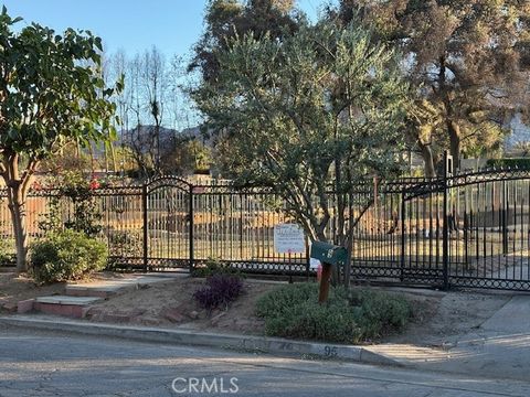 Photo of 95 E Calaveras Street, Altadena, CA 91001 (MLS # PF25111011) Photo of 95 E Calaveras Street, Altadena, CA 91001 (MLS # PF25111011)