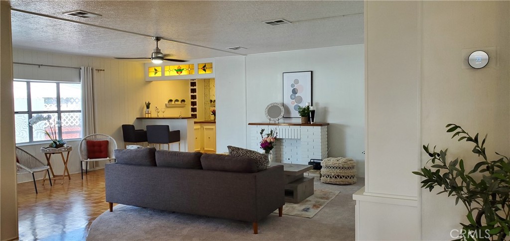 8651 Foothill Boulevard 113